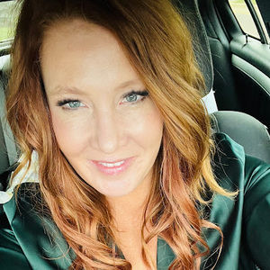 Meet your Posher, Larisa